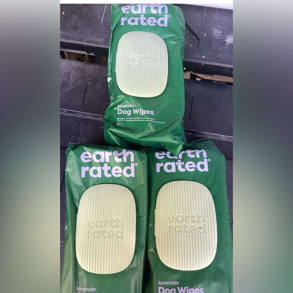 3 packs (300) Earth Rated Dog Wipes new sealed